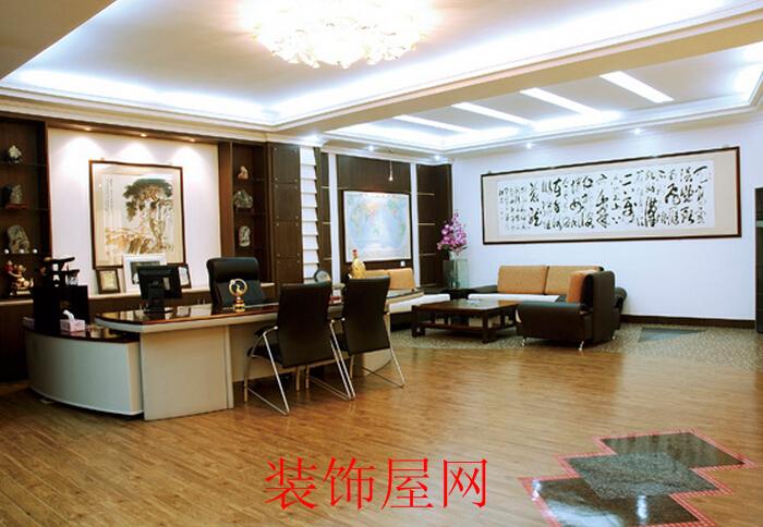 如何铺地板革 地板革好用吗