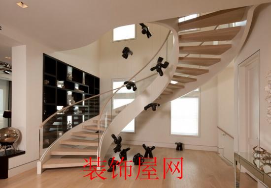 请问旋转楼梯的直径是多少