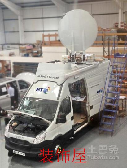 英推4K超高清电视转播车 转播英超足球赛事 被命名为TES52的4K超高清电视转播车,看样子是一辆依维柯