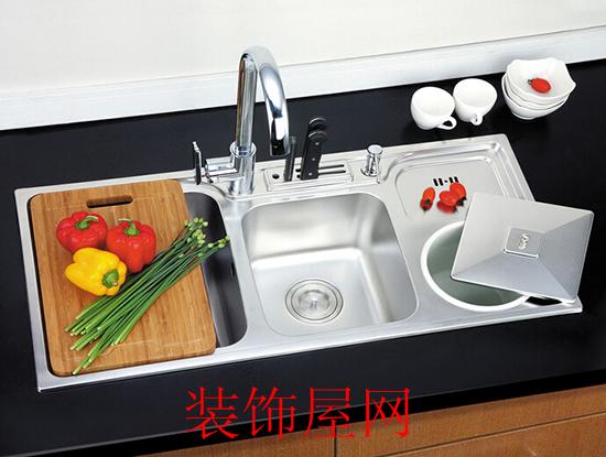 如何挑选厨房水龙头 及要注意的事项 